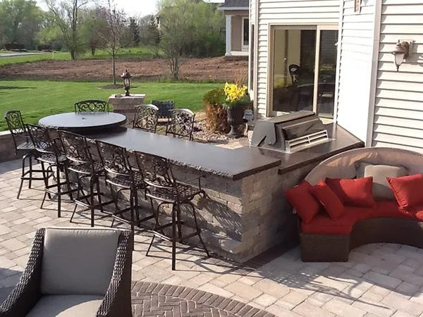Local garden landscaping in Appleton, WI by Great Escapes Handscaping