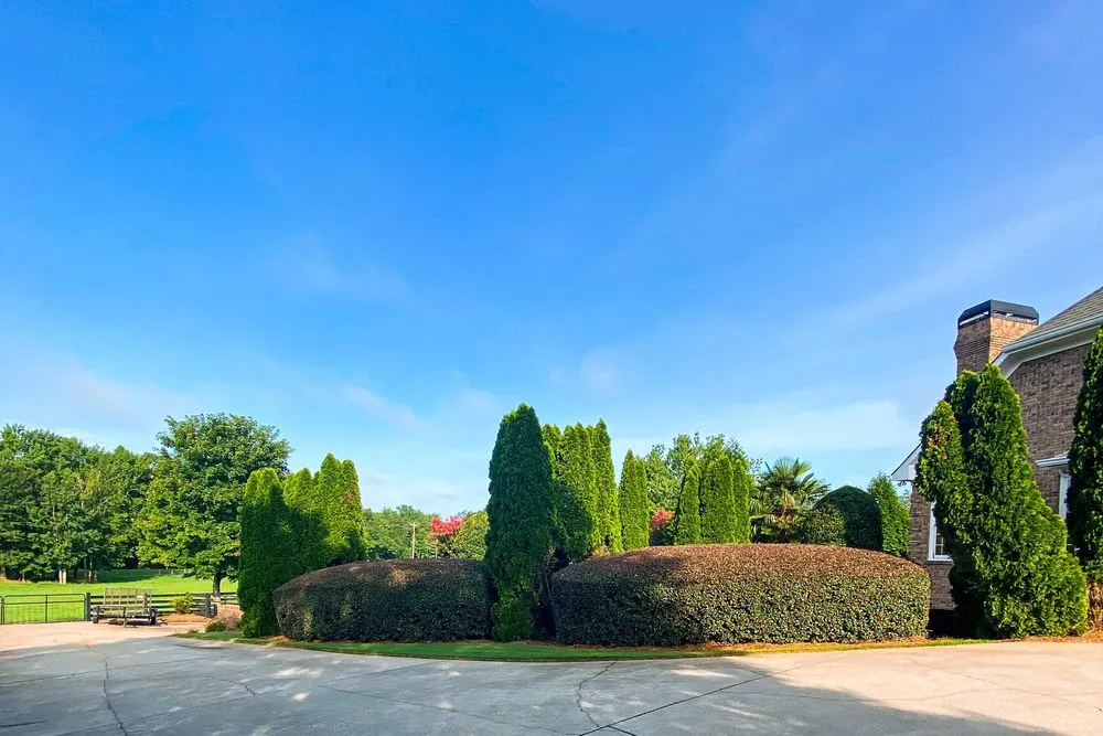 Trusted lawn mowing service in Covington, GA - Great Estates Landscaping