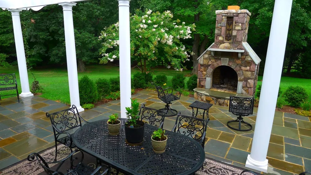 Reliable lawn care service for residential properties in Sterling, VA by Great Falls Landscapes