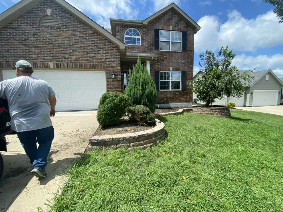 Local yard cleanup service experts serving Marble Hill, MO - Great Gardens Landscaping And More