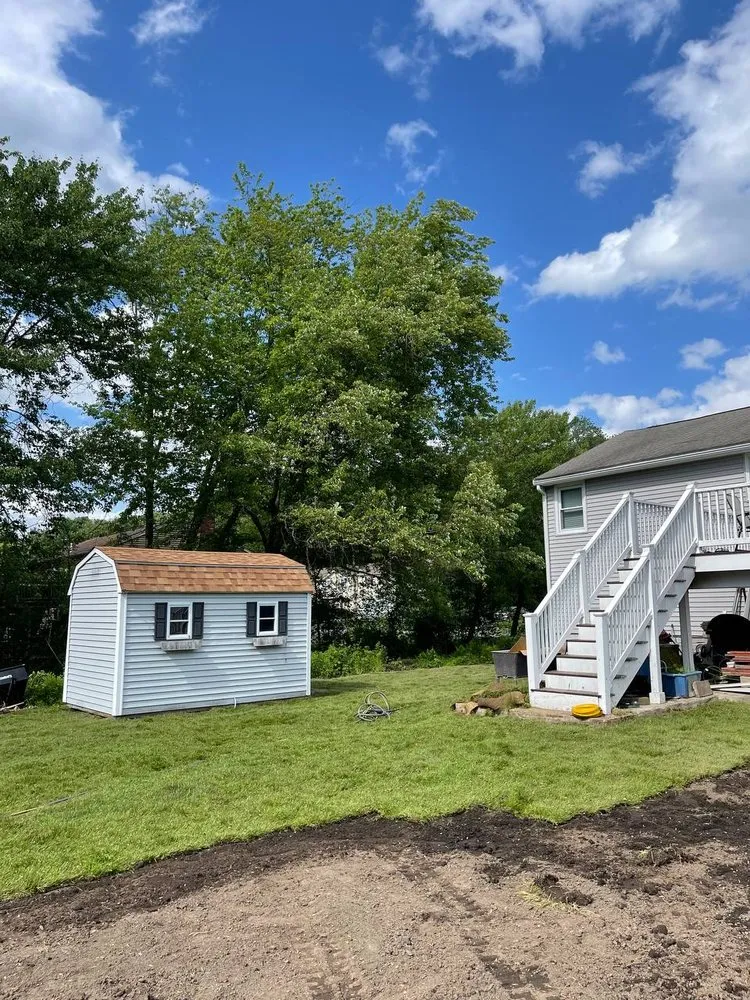 Top-rated lawn mowing service for year-round maintenance across Exeter, NH - Great Horizons Landscaping