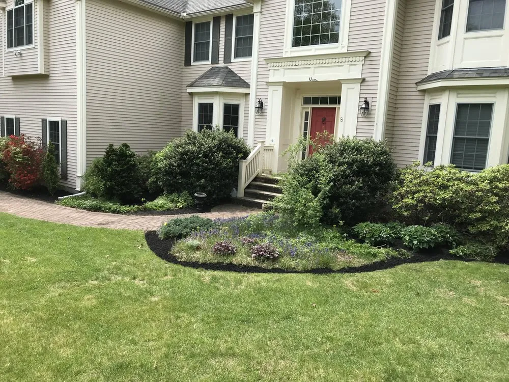 Expert yard cleanup service experts serving Lowell, MA - Great Horizons Landscaping