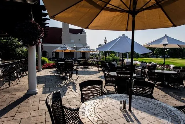 Top-rated outdoor landscaping experts serving Schererville, IN - Great Lakes Landscape