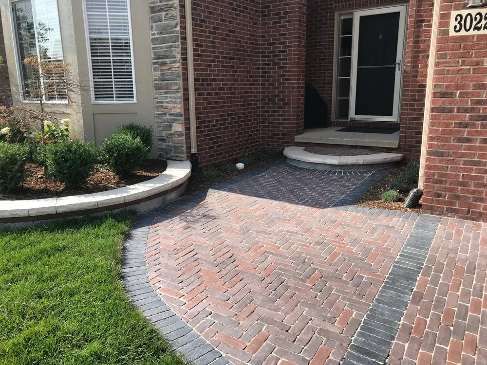 Professional lawn mowing service in Chesterfield, MI - Great Lakes Landscaping