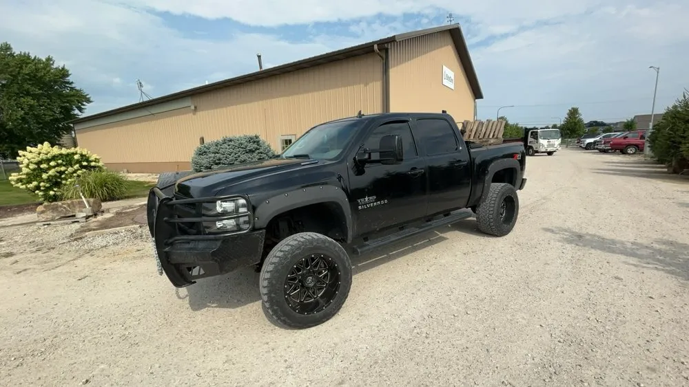 Custom landscape installation in Joliet, IL - Great Lakes Landscaping