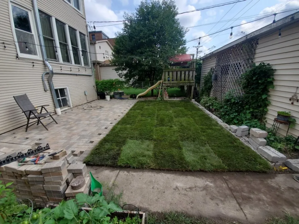 Expert garden landscaping experts serving Streamwood, IL - Great Lawn Landscaping