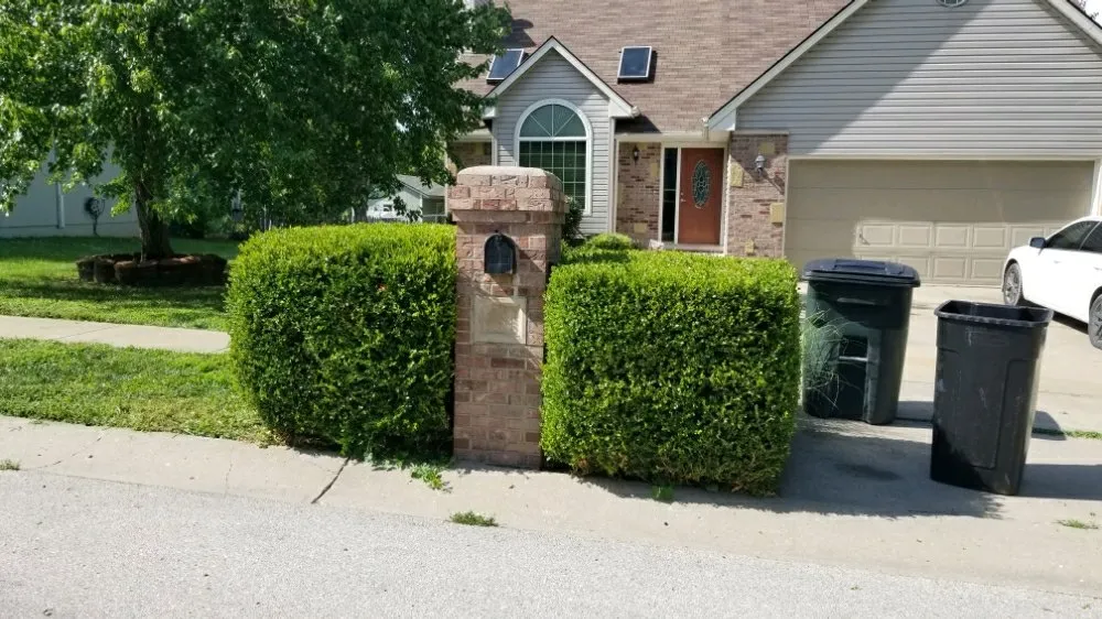 Professional outdoor landscaping in Archie, MO by Great Lawn Service