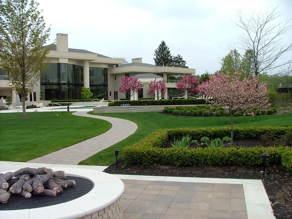 Custom yard maintenance in Novi, MI by Great Oaks Landscape Associates