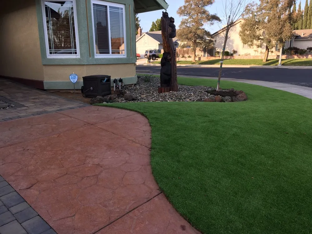 Professional lawn mowing service in Fairfield, CA - Great Scape Landscaping Construction