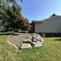 Local yard maintenance for outdoor upgrades across Youngstown, OH - Great scapes