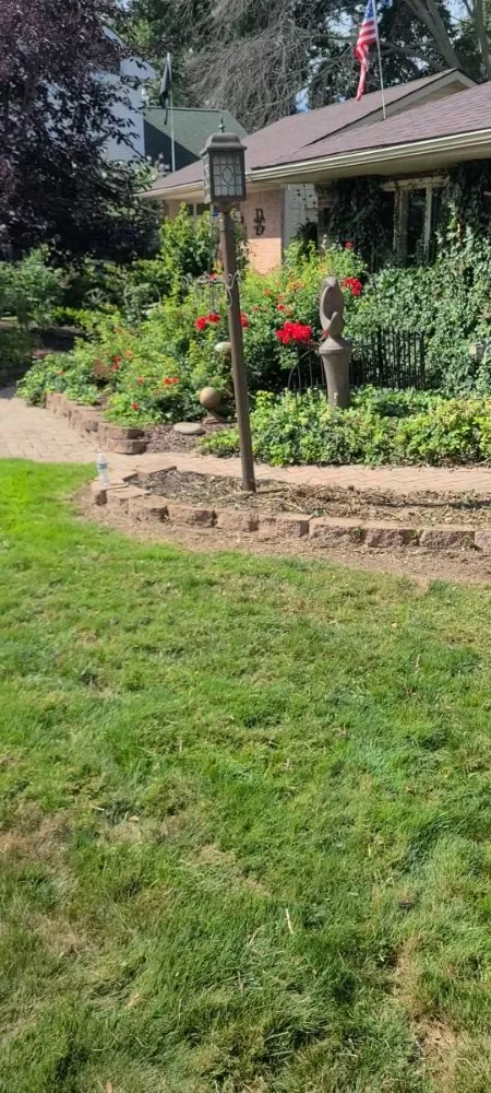 Top-rated yard cleanup service for beautiful yards in Dearborn Heights, MI by Great services Landscaping