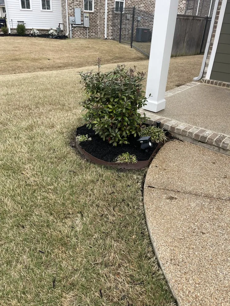 Custom residential landscaping in Holly springs, TN by Great View Enterprise