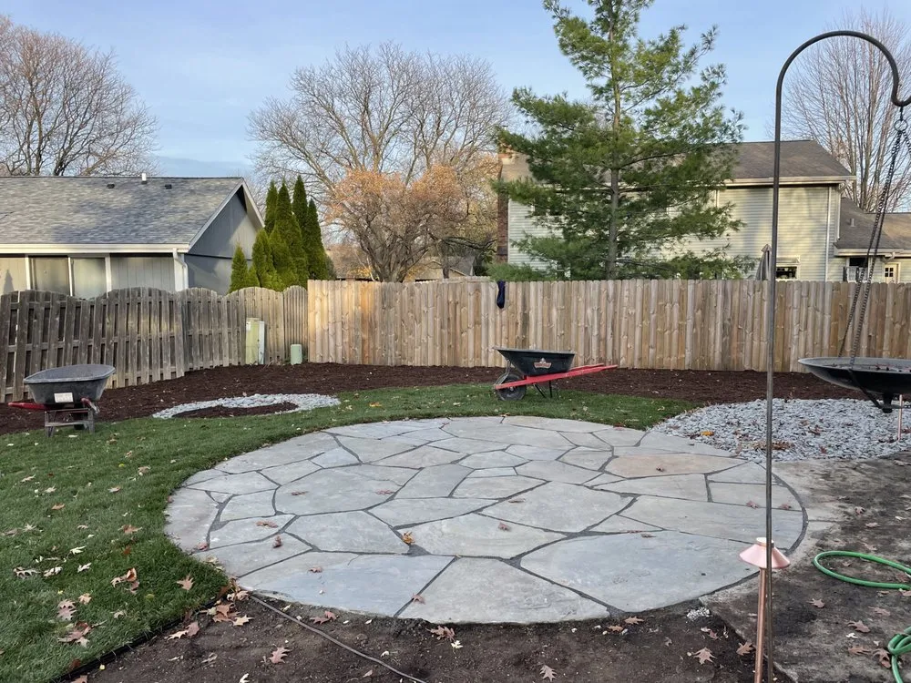 Custom residential landscaping in Milwaukee, WI - Great View Landscape & Construction