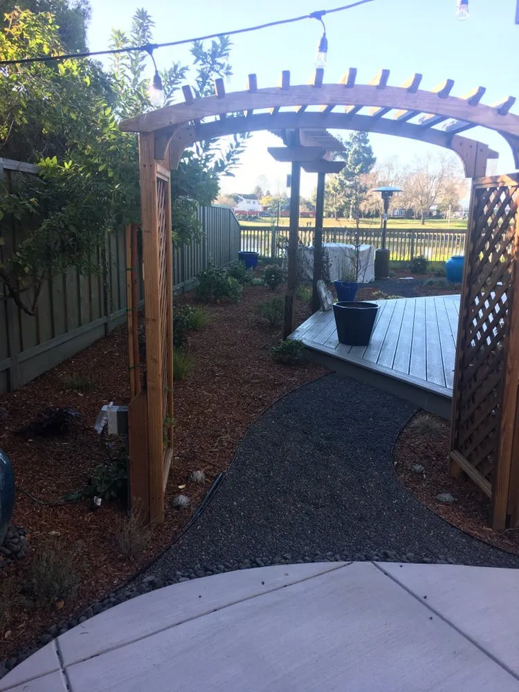 Affordable residential landscaping in Rowlett, TX by Great White Landscape