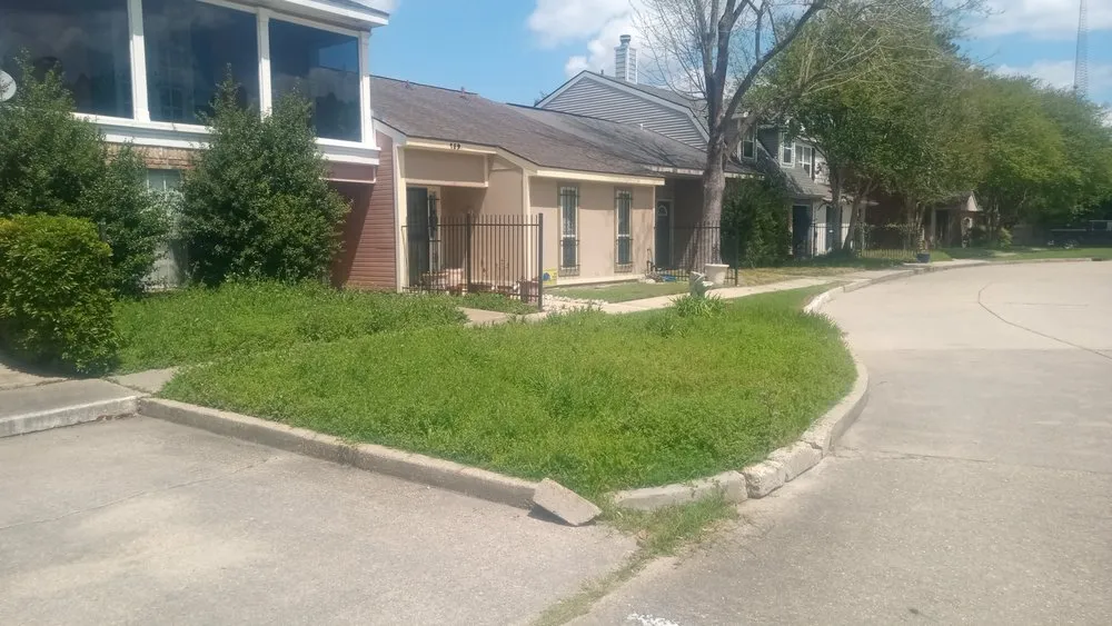 Custom landscape installation experts serving Baton Rouge, LA - Greater Cutz