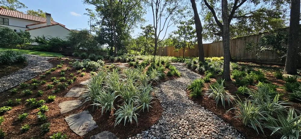 Professional garden landscaping experts serving Richmond, TX - Greater Houston Landscaping