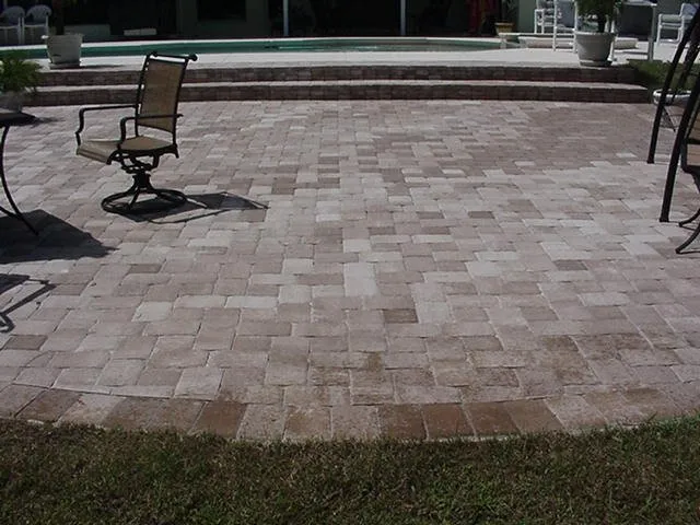 Top-rated yard maintenance in Oviedo, FL by Greater Orlando Lawnscapes