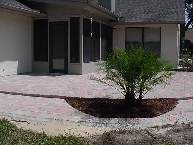 Reliable lawn care service for homes in Oviedo, FL by Greater Orlando Lawnscapes