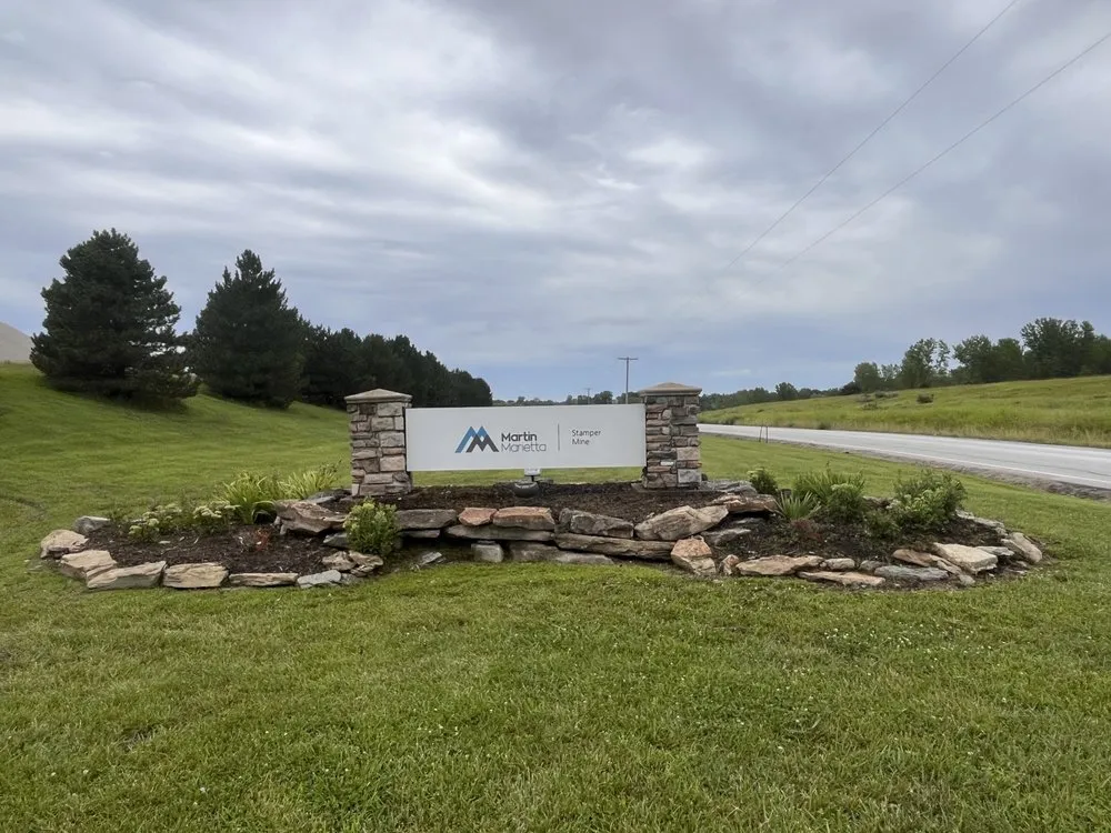 Top-rated landscaping services experts serving Platte City, MO - Greathouse Stump Removal