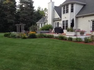 Top-rated yard cleanup service experts serving Nashua, NH - Greatscapes by R&R Landscaping
