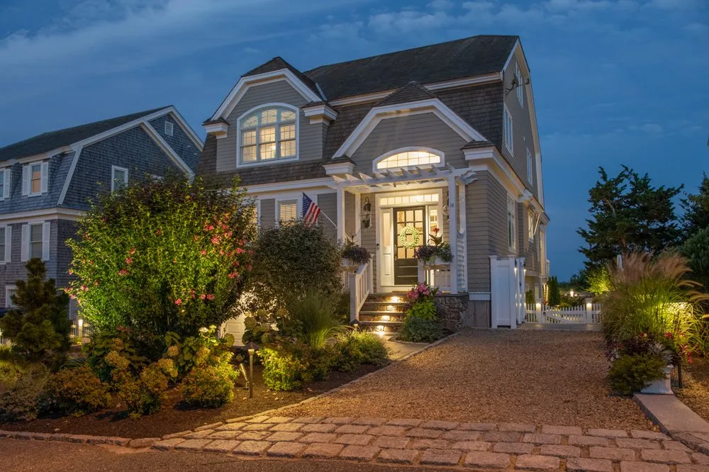 Custom yard cleanup service experts serving Nashua, NH - Greatscapes by R&R Landscaping