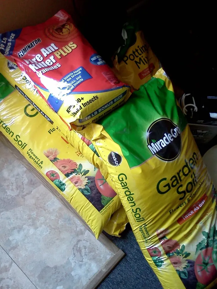 Trusted yard maintenance with custom design in New Orleans, LA by Greaux Right Gardens & Landscaping LLC