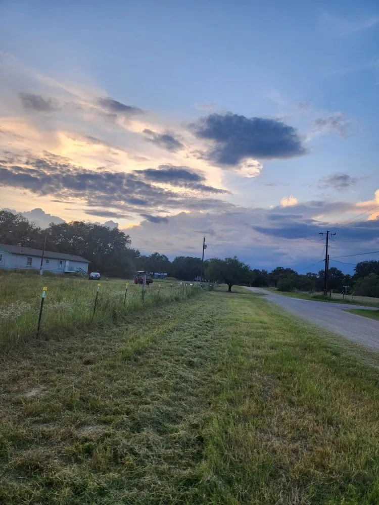 Reliable lawn mowing service in Poteet, TX - Greaux Tractor Service