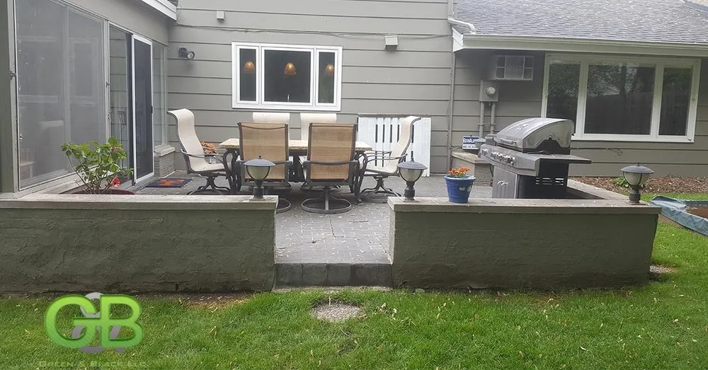 Affordable garden landscaping experts serving Apple Valley, MN - Green & Black