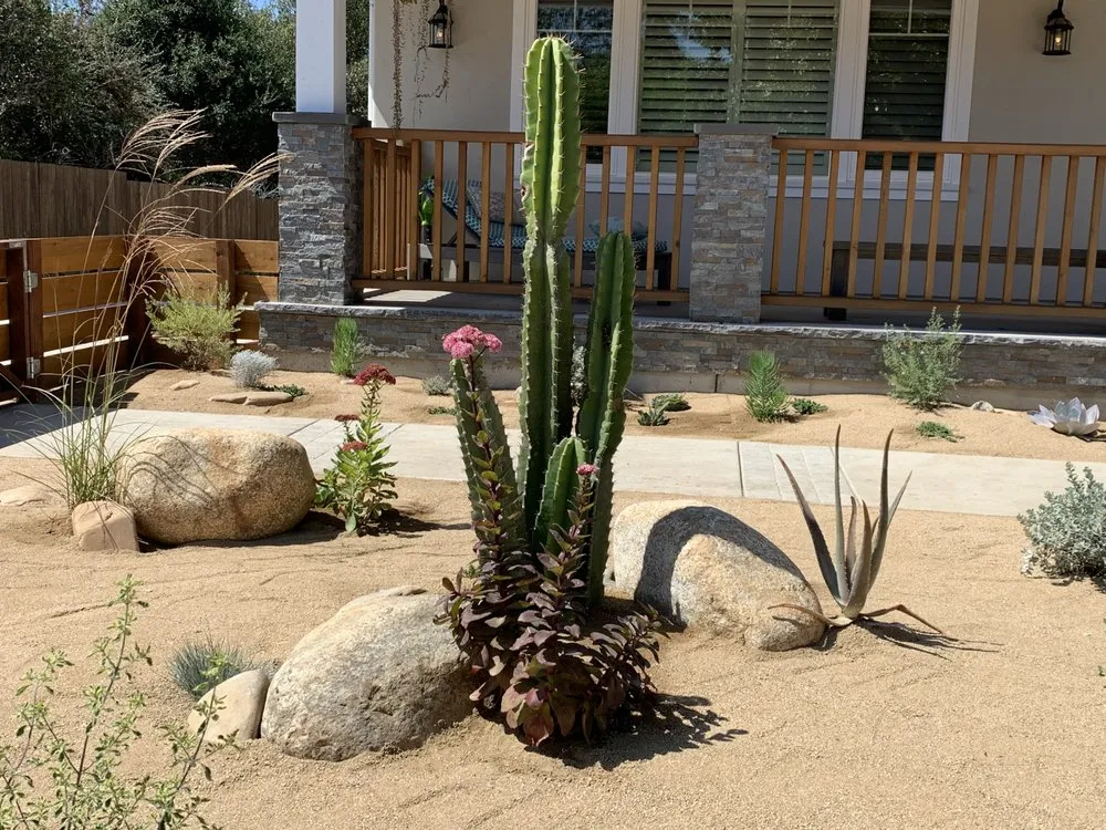 Local garden landscaping experts serving Santa Cruz, CA - Green & Growing Landscape