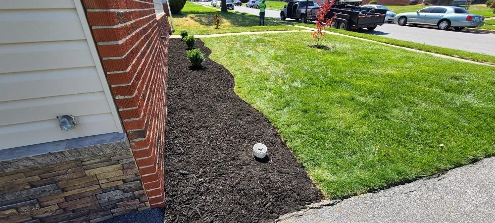 Custom yard maintenance in Reisterstown, MD by Green 4 Life Landscaping