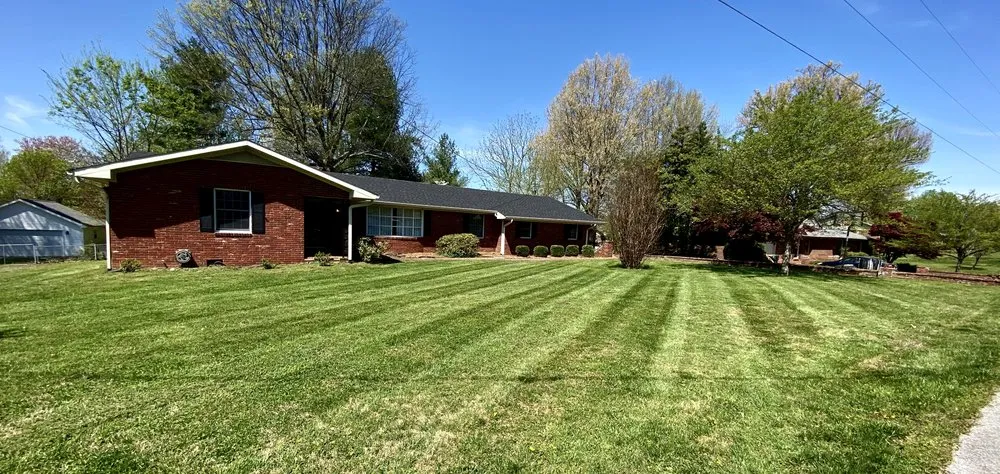 Trusted yard maintenance in Madisonville, KY - Green Acre Solutions