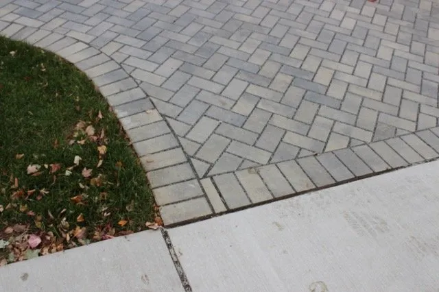 Custom lawn mowing service in Arlington, VA - Green Acres