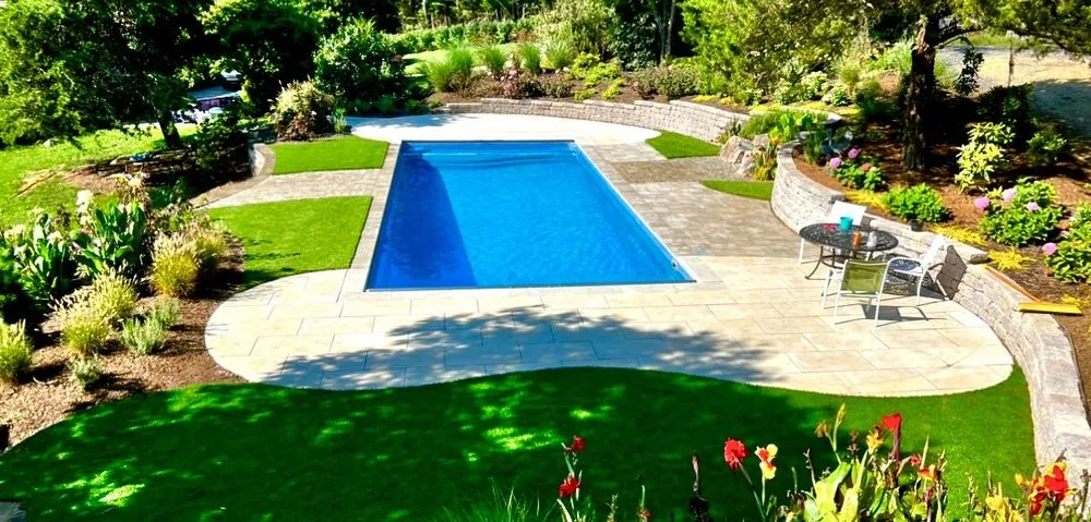 Professional yard maintenance in Elliston, VA - Green Acres