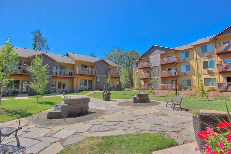 Custom lawn care service with custom design in Salem, OR by Green Acres Landscape