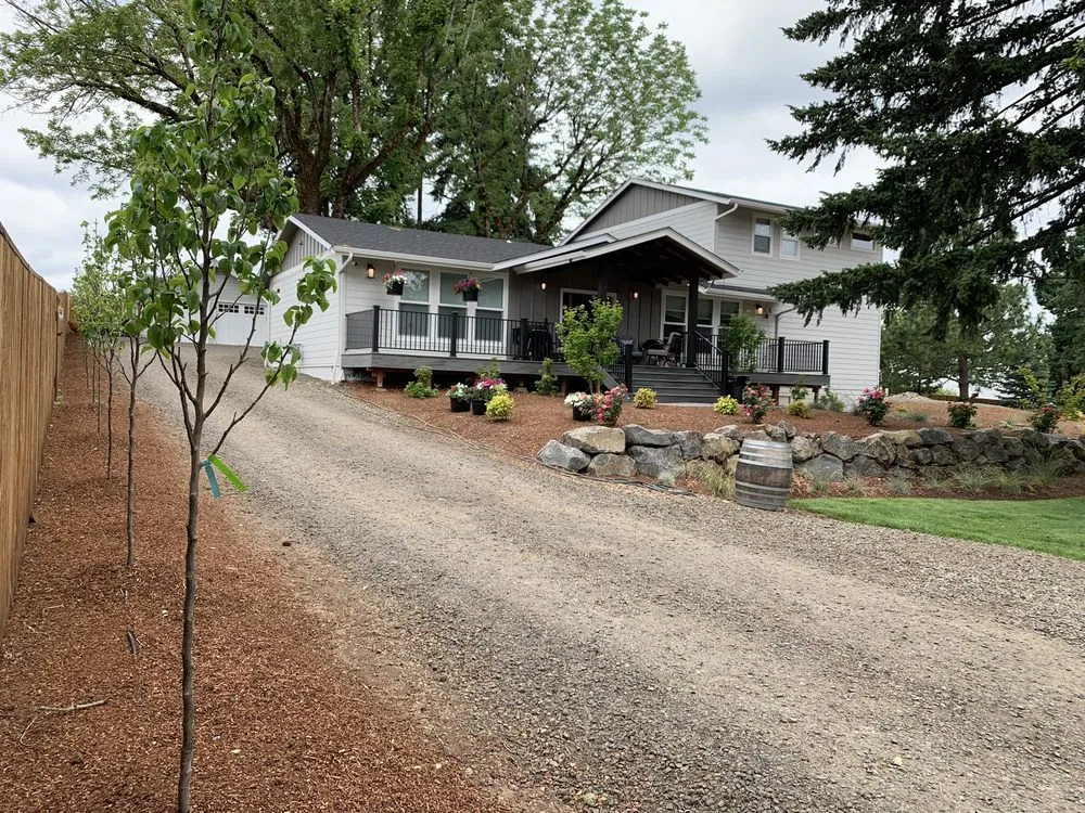 Top-rated garden landscaping for year-round maintenance in Salem, OR by Green Acres Landscape