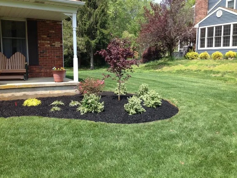 Custom landscaping services for homes in Swedesboro, NJ by Green Acres Landscaping