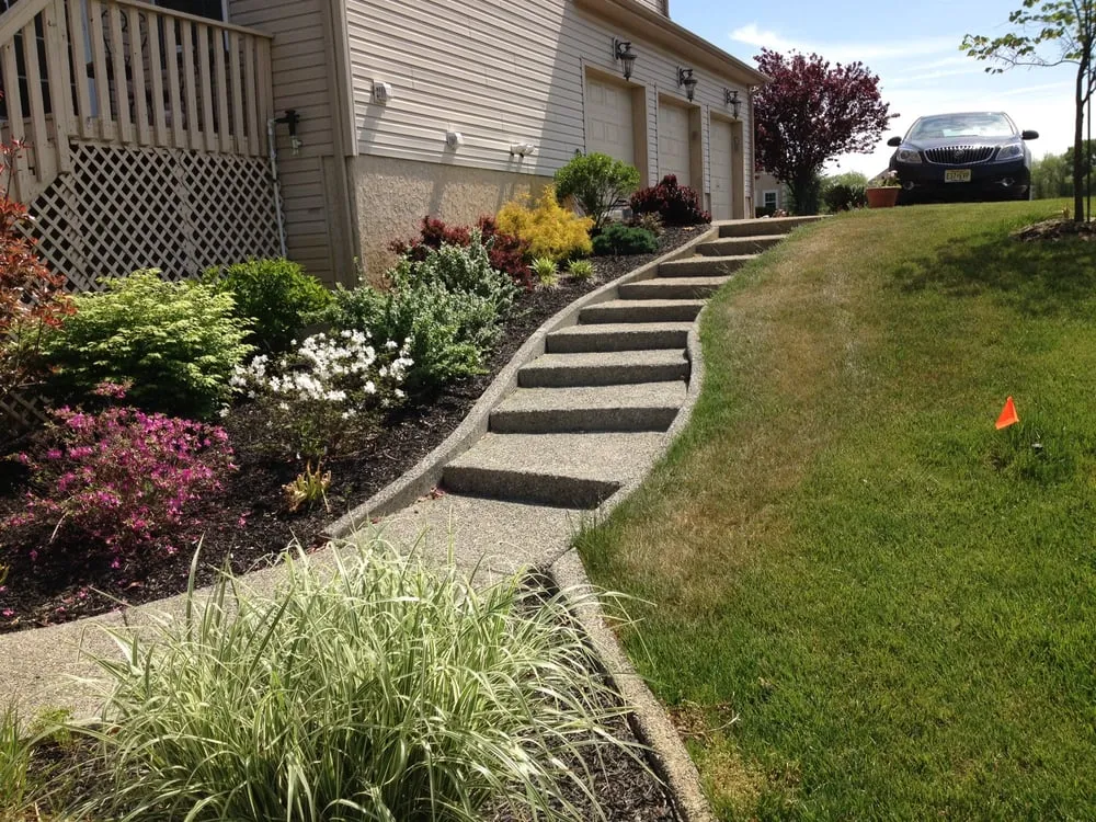 Affordable yard maintenance in Swedesboro, NJ - Green Acres Landscaping