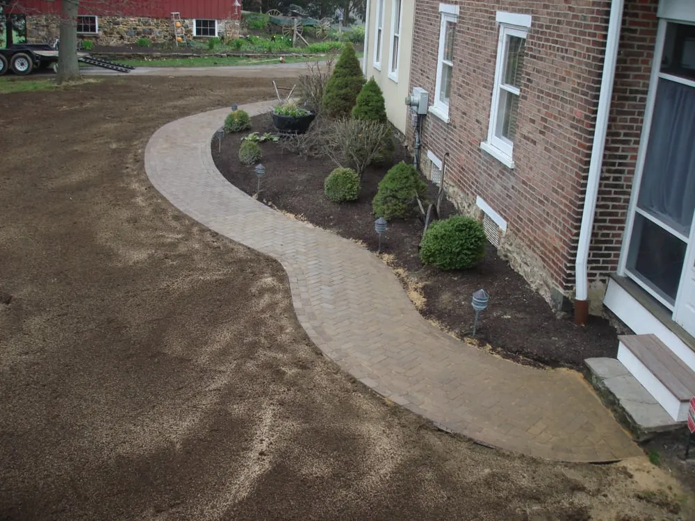 Affordable garden landscaping for residential properties in Wilmington, DE by Green Acres Lawn & Landscaping