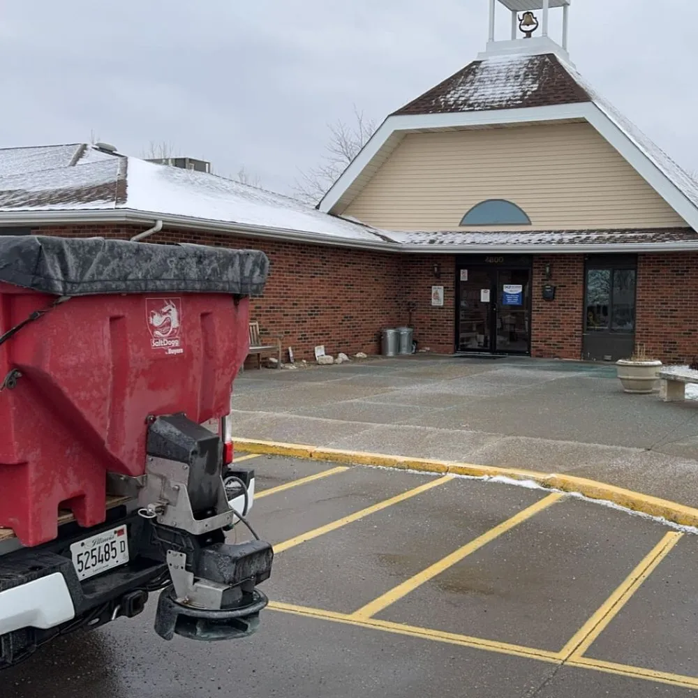 Reliable lawn care service experts serving Milan, IL - Green Acres Lawn & Snow