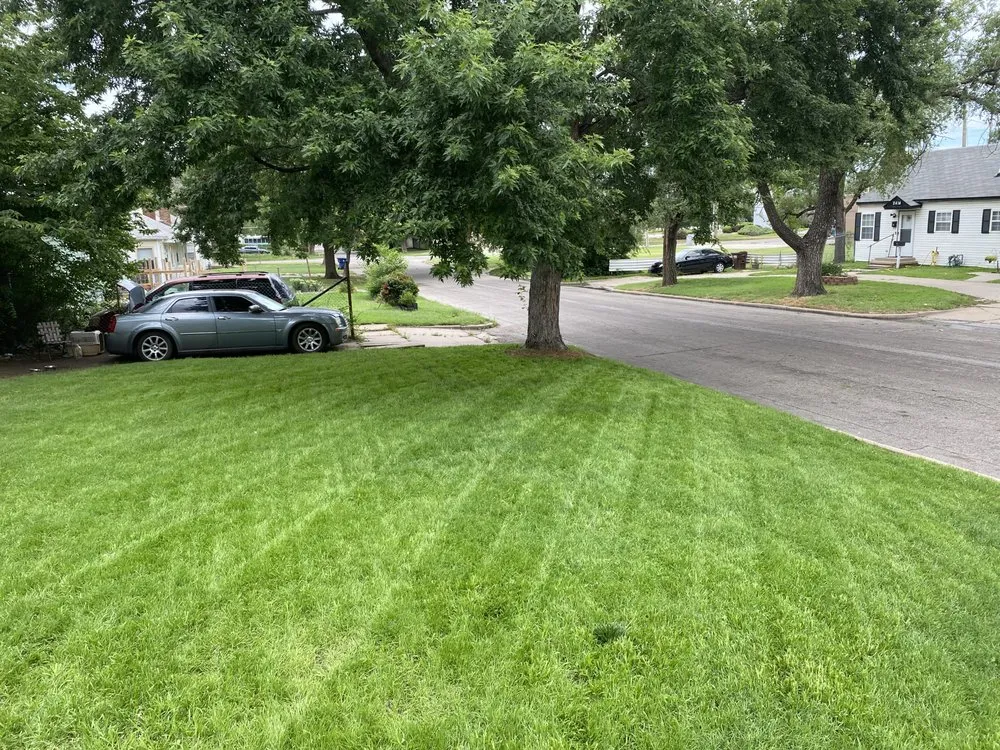 Local yard maintenance in Wichita, KS - Green Acres Lawn Care