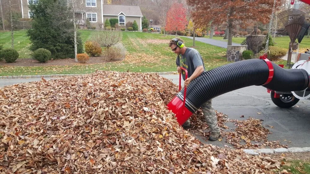 Affordable yard maintenance near you in Newburgh, NY by Green Acres