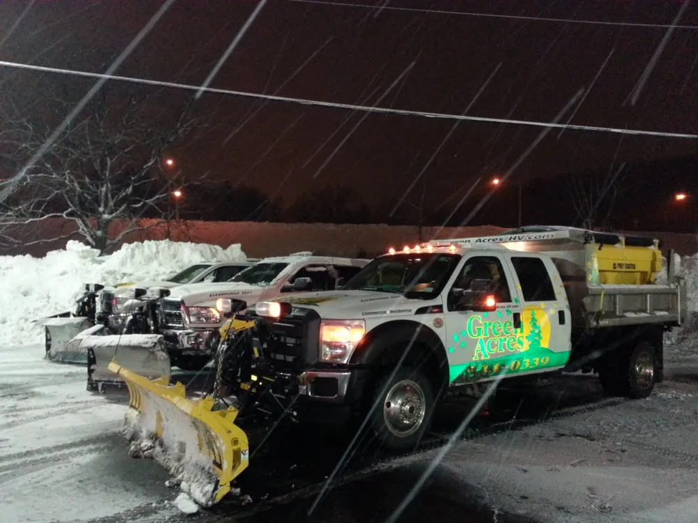 Local lawn care service for homes across Newburgh, NY - Green Acres