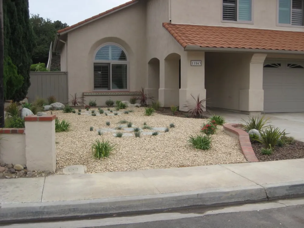 Affordable yard maintenance in Vista, CA by Green Acres Nursery
