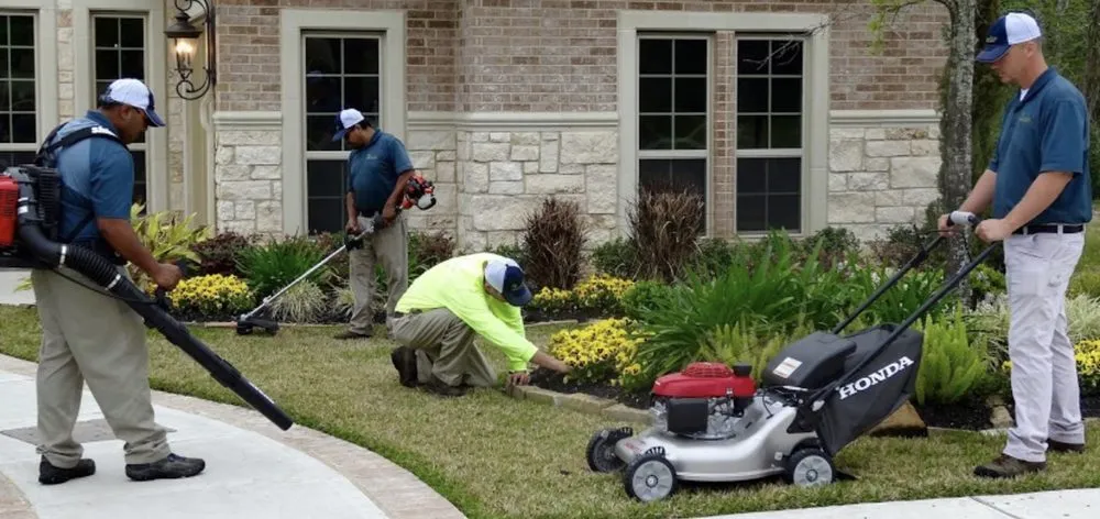 Custom yard cleanup service with custom design in Huntsville, TX by Green Acres Turf Services