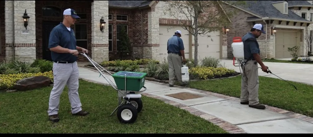 Reliable yard maintenance in Huntsville, TX by Green Acres Turf Services