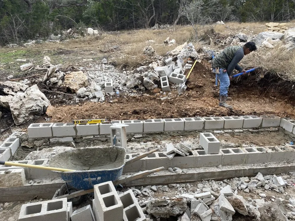 Affordable garden landscaping in Seguin, TX by Green agave landscape