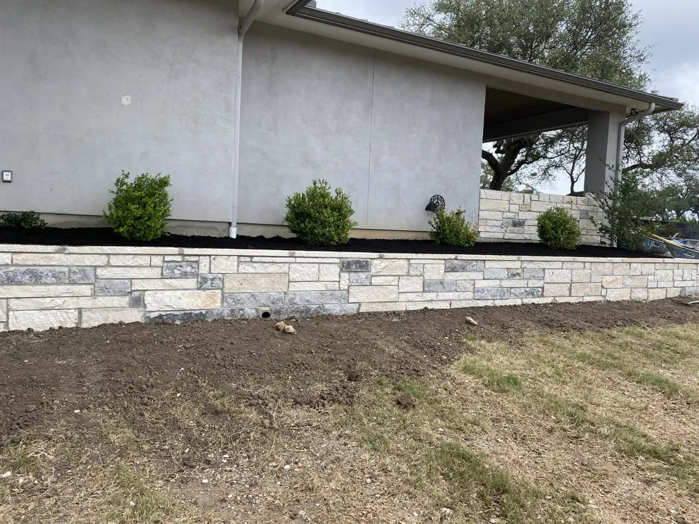 Top-rated landscaping services experts serving Seguin, TX - Green agave landscape