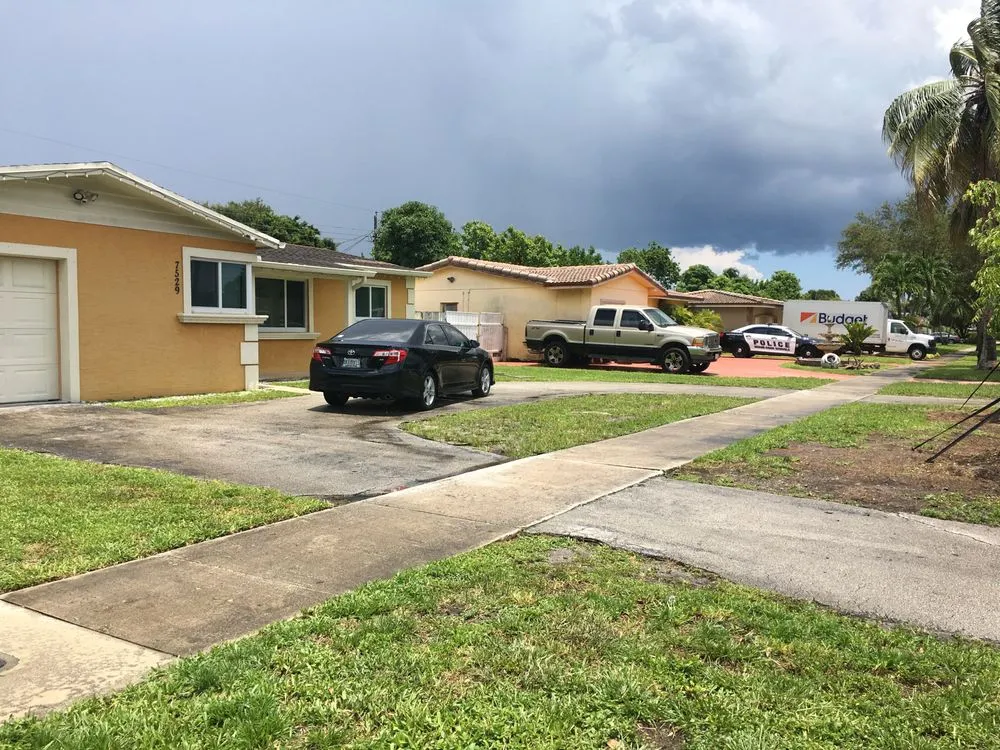 Professional lawn care service in North Miami Beach, FL - Green America Landscape