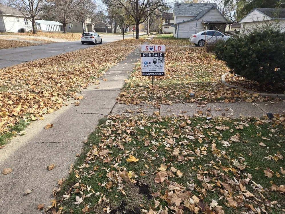 Custom garden landscaping in Des Moines, IA - Green And Clear Solutions