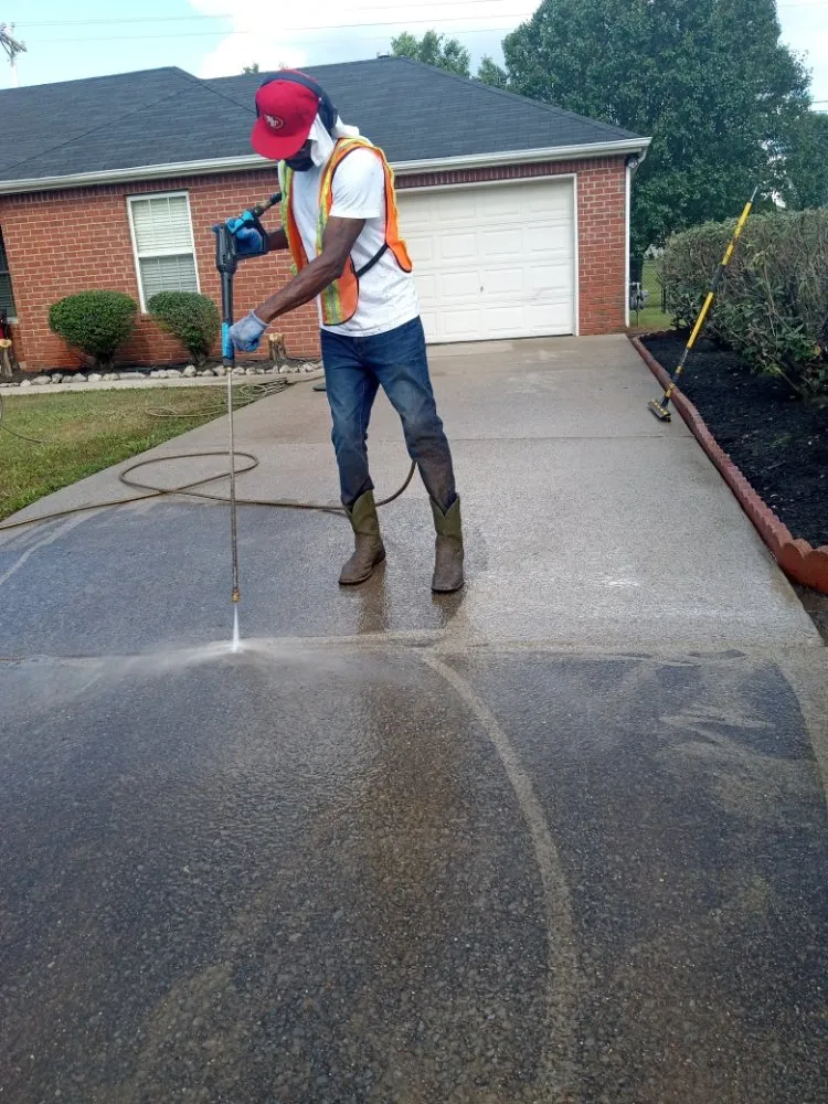 Expert outdoor landscaping in Smyrna, TN - Green and Thingz